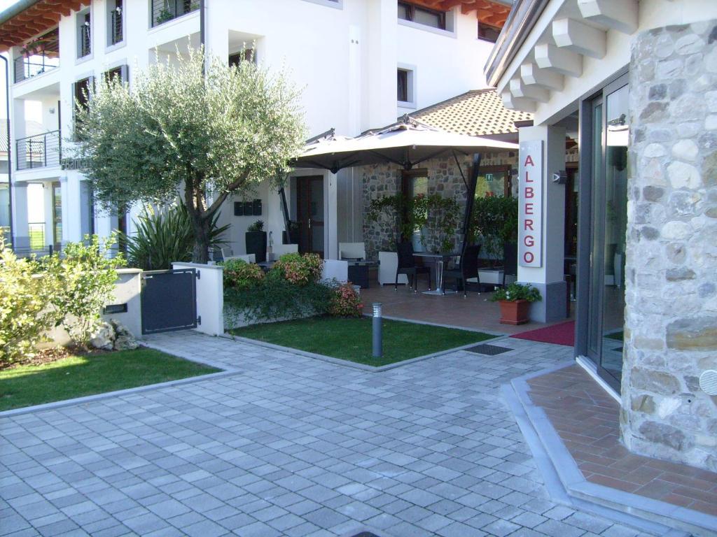 Albergo Ai Sapori Сан-Даниэле-дель-Фриули Экстерьер фото